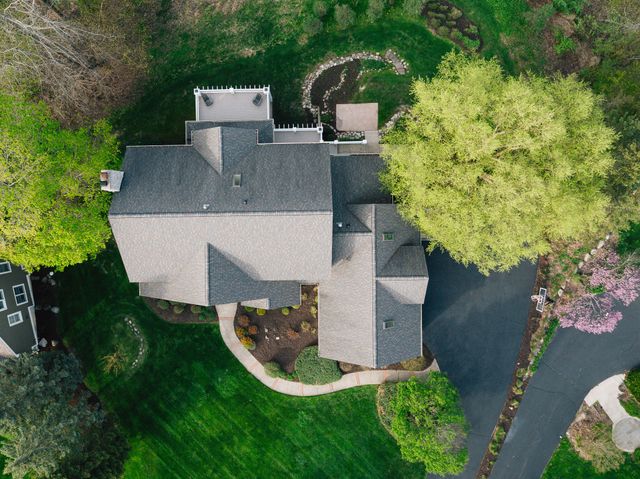 1670 Flowers Crossing Drive Ne, Grand Rapids Twp, MI 49525