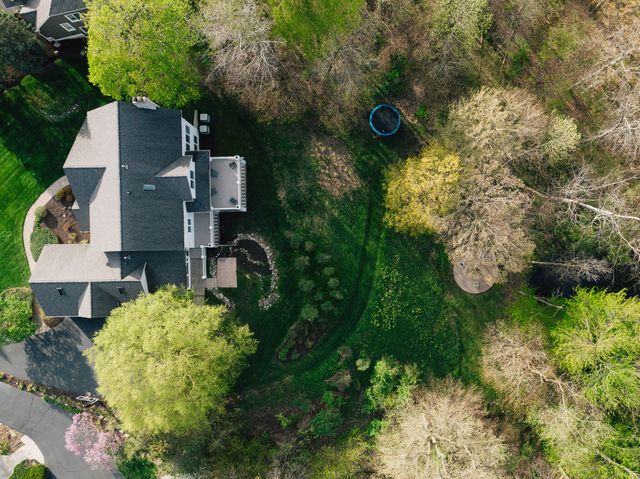 1670 Flowers Crossing Drive Ne, Grand Rapids Twp, MI 49525