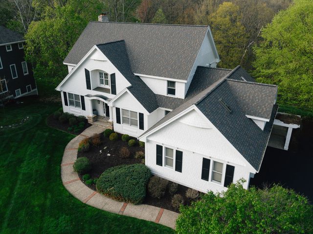 1670 Flowers Crossing Drive Ne, Grand Rapids Twp, MI 49525