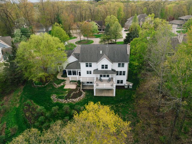 1670 Flowers Crossing Drive Ne, Grand Rapids Twp, MI 49525