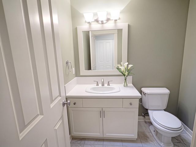 1670 Flowers Crossing Drive Ne, Grand Rapids Twp, MI 49525