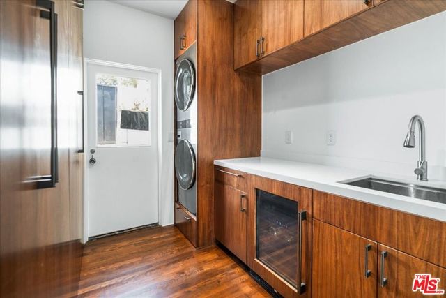 909 N Alpine Drive, Beverly Hills, CA 90210