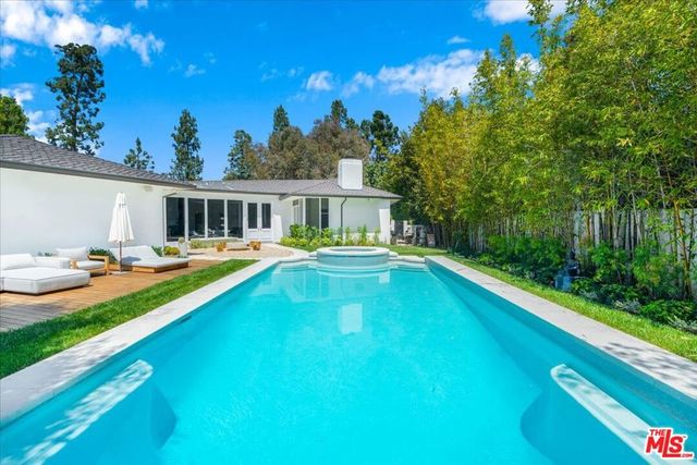 909 N Alpine Drive, Beverly Hills, CA 90210