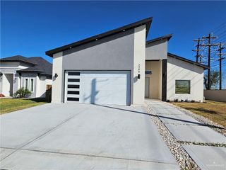 2200 N Revolution Street, Edinburg, TX 78541