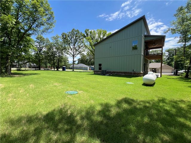 2 Birsay Drive, Bella Vista, AR 72715