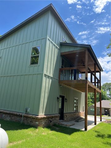2 Birsay Drive, Bella Vista, AR 72715