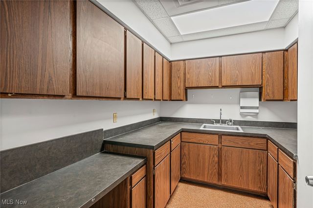 4520 Oberlin Avenue, Lorain, OH 44053