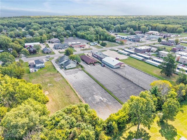 4520 Oberlin Avenue, Lorain, OH 44053