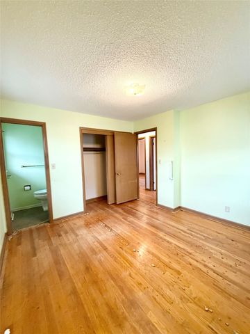 2908 Giles Street, West Des Moines, IA 50265