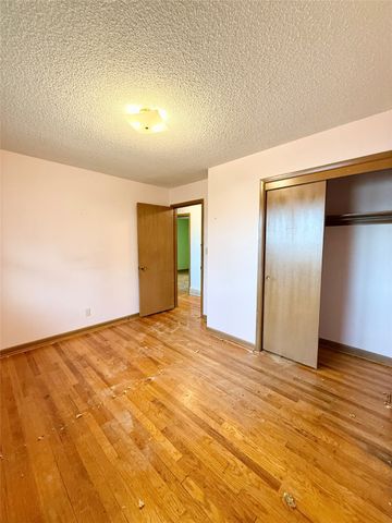 2908 Giles Street, West Des Moines, IA 50265