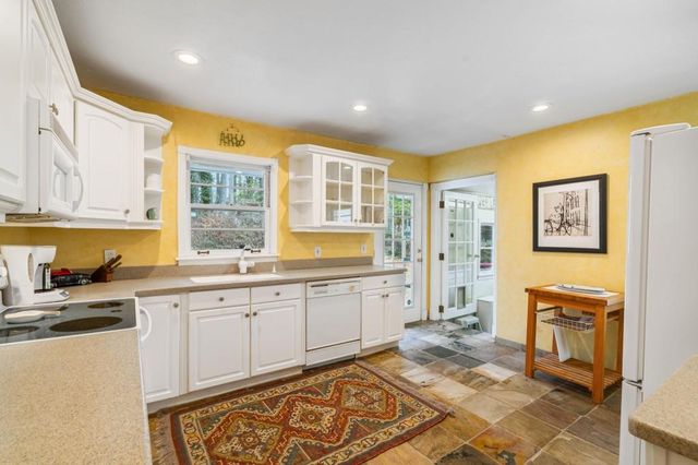 2368 Peeler Road, Dunwoody, GA 30338