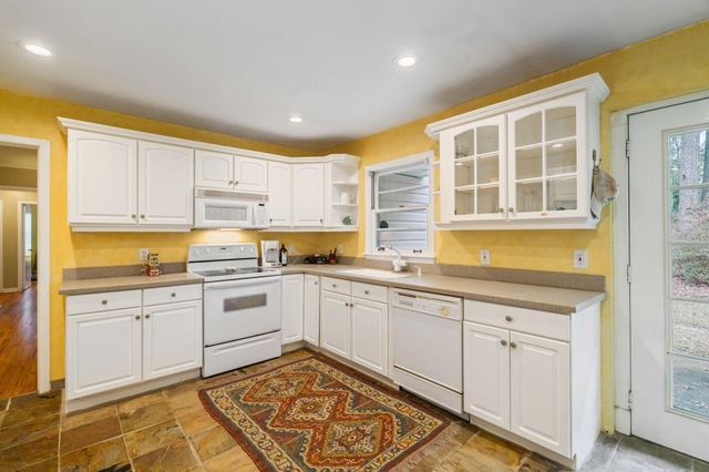 2368 Peeler Road, Dunwoody, GA 30338