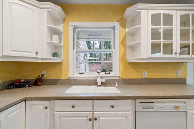 2368 Peeler Road, Dunwoody, GA 30338