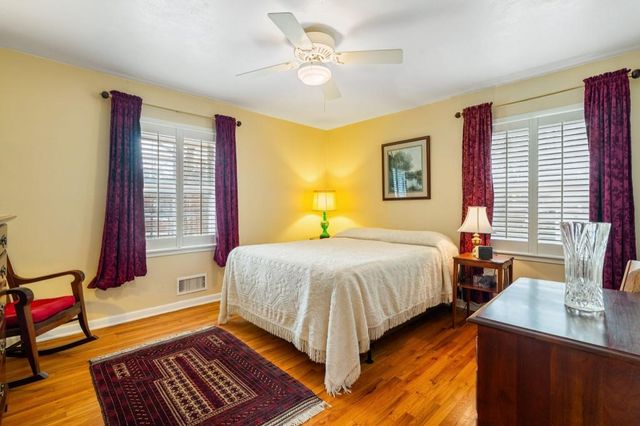 2368 Peeler Road, Dunwoody, GA 30338