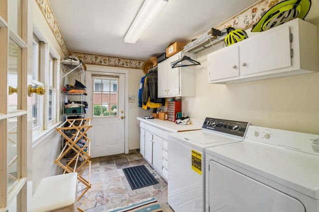 2368 Peeler Road, Dunwoody, GA 30338