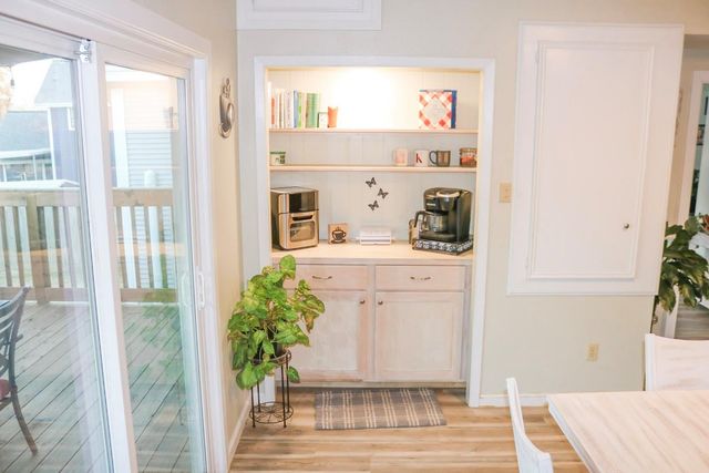 146 Creekside Drive, Onalaska, TX 77360