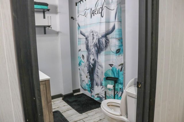 146 Creekside Drive, Onalaska, TX 77360