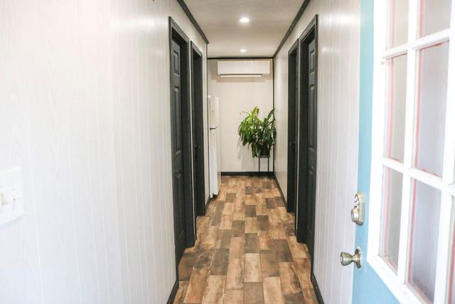 146 Creekside Drive, Onalaska, TX 77360