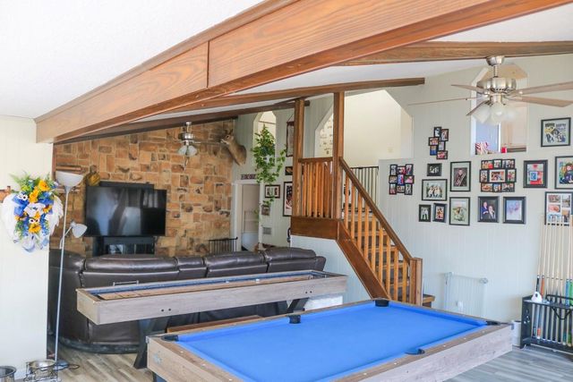 146 Creekside Drive, Onalaska, TX 77360