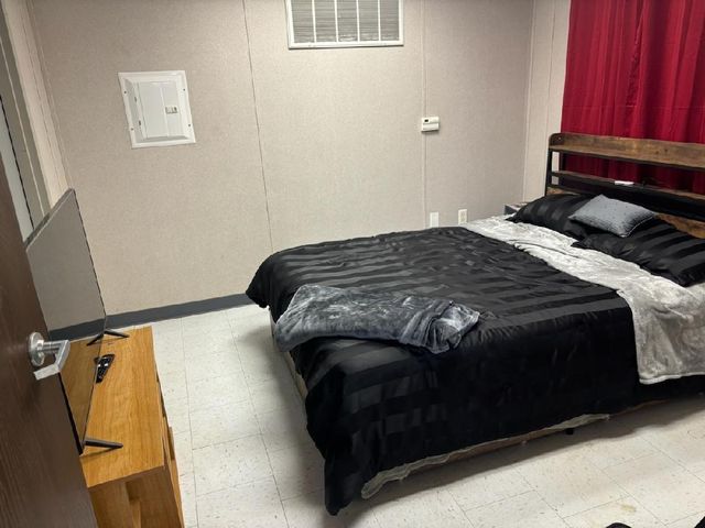 411 Oak Tree Drive, Point Blank, TX 77364