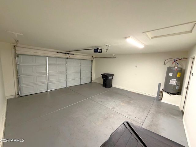 2834 E Oakland Court, Gilbert, AZ 85295