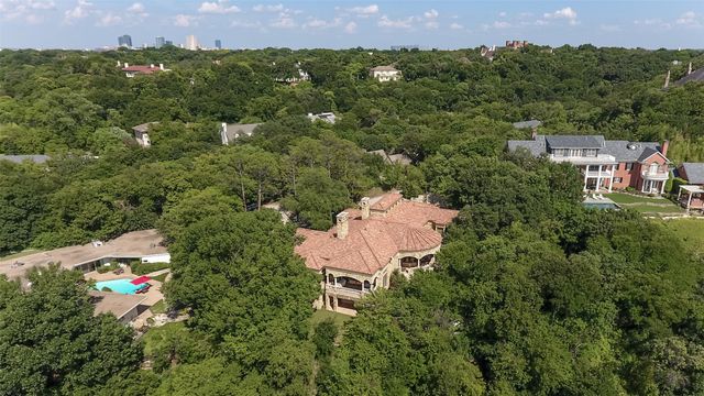1108 Pebble Creek Road, Fort Worth, TX 76107