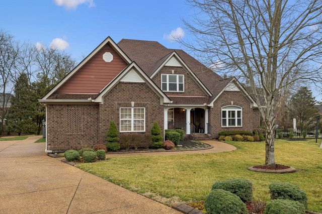1006 Autumn Ridge Ct, Spring Hill, TN 37174