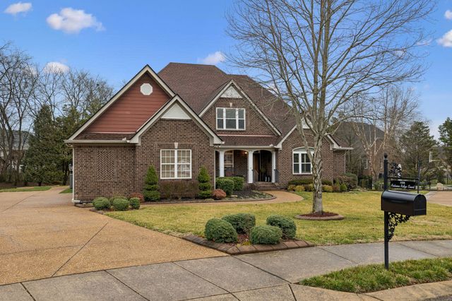 1006 Autumn Ridge Ct, Spring Hill, TN 37174