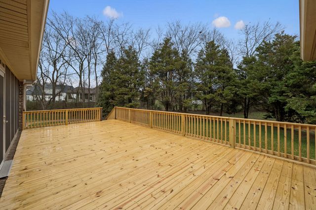 1006 Autumn Ridge Ct, Spring Hill, TN 37174