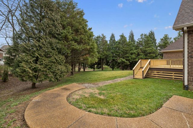 1006 Autumn Ridge Ct, Spring Hill, TN 37174