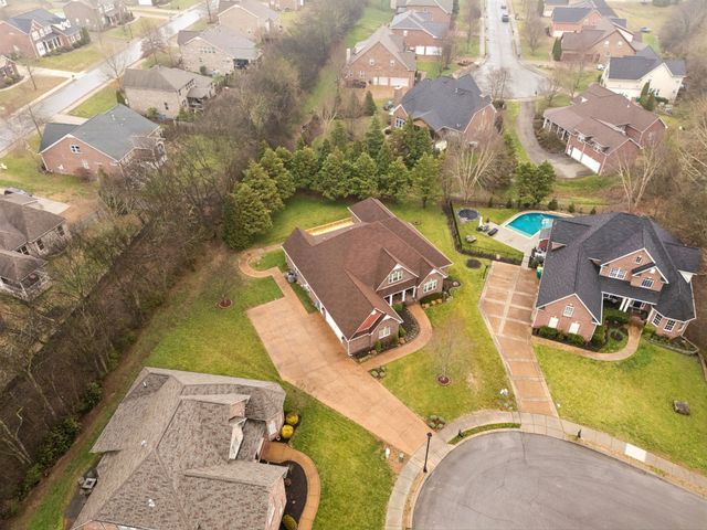 1006 Autumn Ridge Ct, Spring Hill, TN 37174