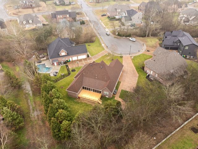 1006 Autumn Ridge Ct, Spring Hill, TN 37174
