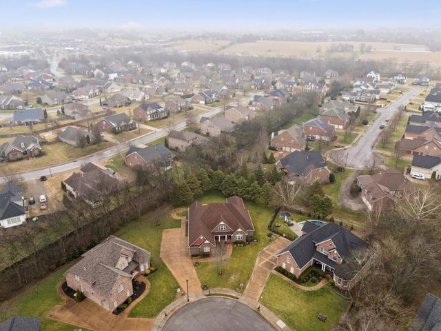 1006 Autumn Ridge Ct, Spring Hill, TN 37174