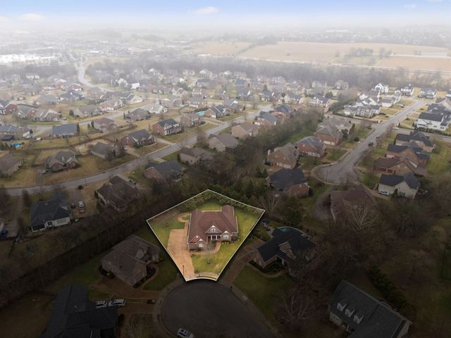 1006 Autumn Ridge Ct, Spring Hill, TN 37174