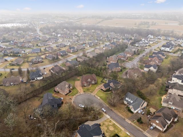 1006 Autumn Ridge Ct, Spring Hill, TN 37174