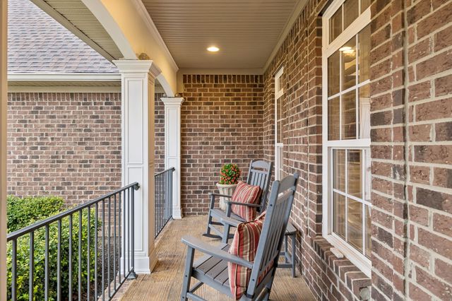 1006 Autumn Ridge Ct, Spring Hill, TN 37174