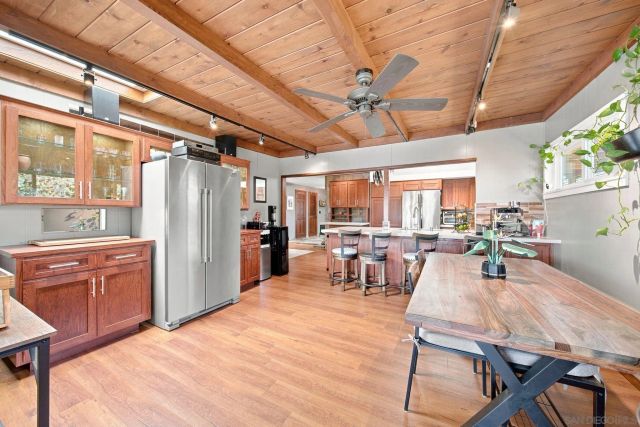 6885 Rockglen Ave, San Diego, CA 92111