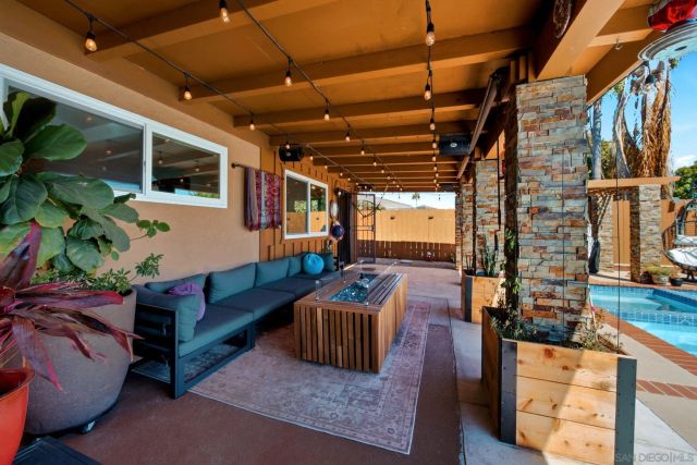 6885 Rockglen Ave, San Diego, CA 92111