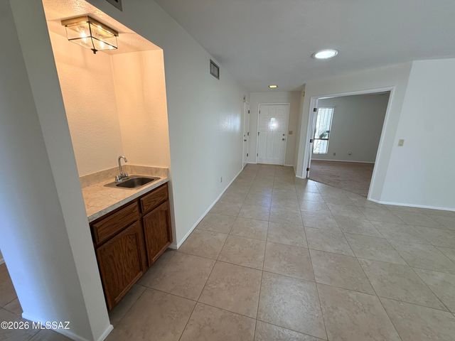 2619 W Old Glory Drive, Tucson, AZ 85741