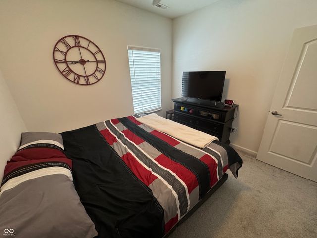 512 Montezuma Express Drive, Greenfield, IN 46140