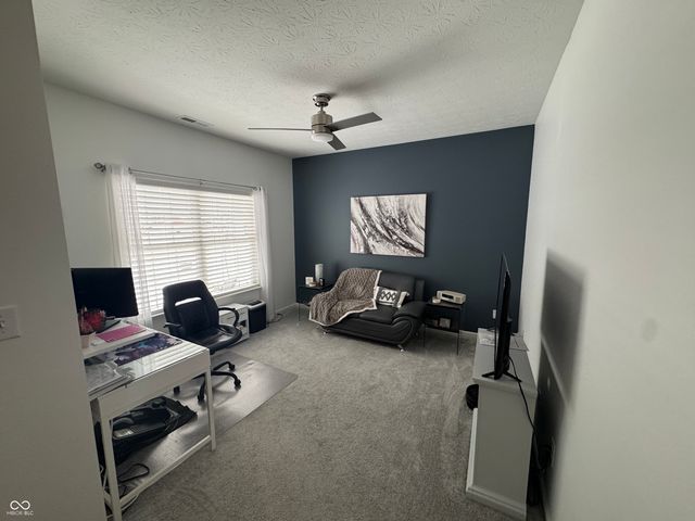 512 Montezuma Express Drive, Greenfield, IN 46140