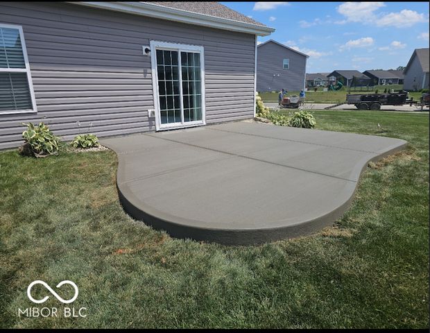 512 Montezuma Express Drive, Greenfield, IN 46140