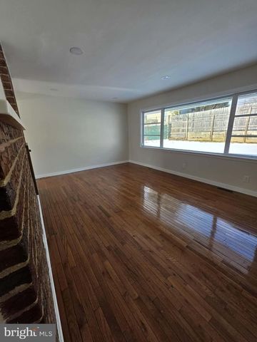 727 SHERRIE RD, Philadelphia, PA 19115