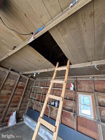 727 SHERRIE RD, Philadelphia, PA 19115