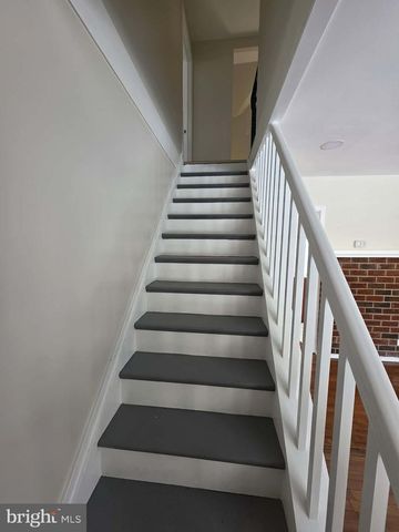 727 SHERRIE RD, Philadelphia, PA 19115