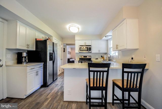 13527 POINT PLEASANT DR, Chantilly, VA 20151