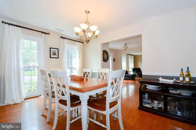 13527 POINT PLEASANT DR, Chantilly, VA 20151