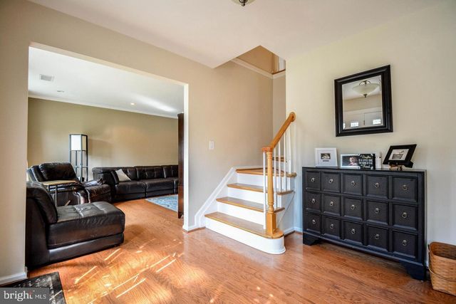 13527 POINT PLEASANT DR, Chantilly, VA 20151