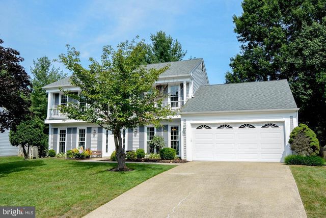 13527 POINT PLEASANT DR, Chantilly, VA 20151