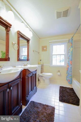 13527 POINT PLEASANT DR, Chantilly, VA 20151
